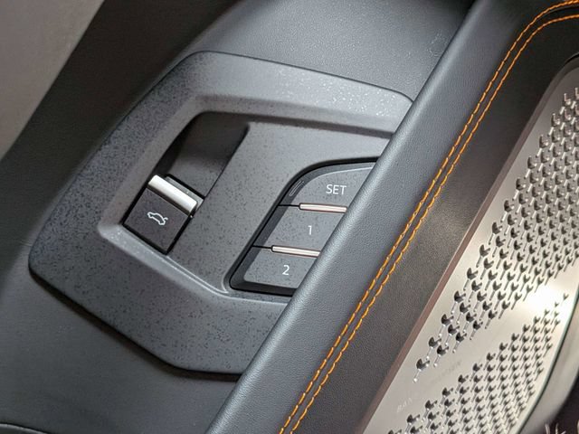 Used 2024 Lamborghini Urus S AWD/4WD image 35