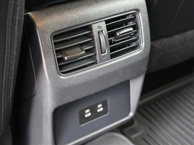 Used 2025 Nissan Rogue SV AWD/4WD image 23