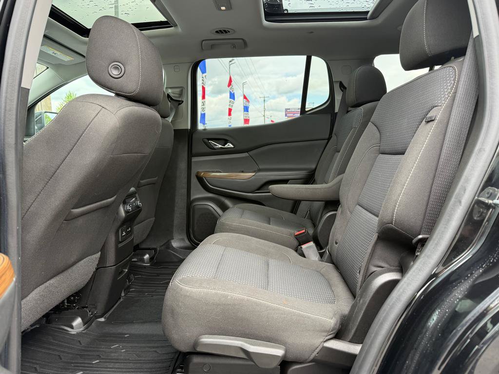 Used 2020 GMC Acadia SLE w/ Driver Convenience Package FWD image 10