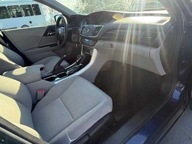 Used 2016 Honda Accord LX image 10