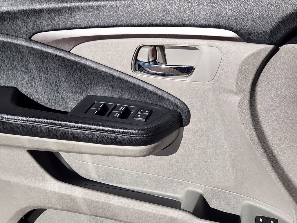 Used 2018 Honda Pilot EX-L image 12