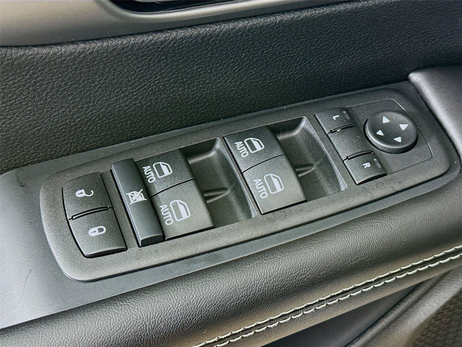 New 2027 Chrysler Pacifica LX FWD image 21