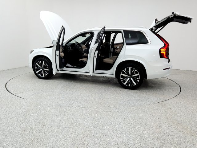 New 2025 Volvo XC90 B6 Core w/ Climate Package AWD/4WD image 12