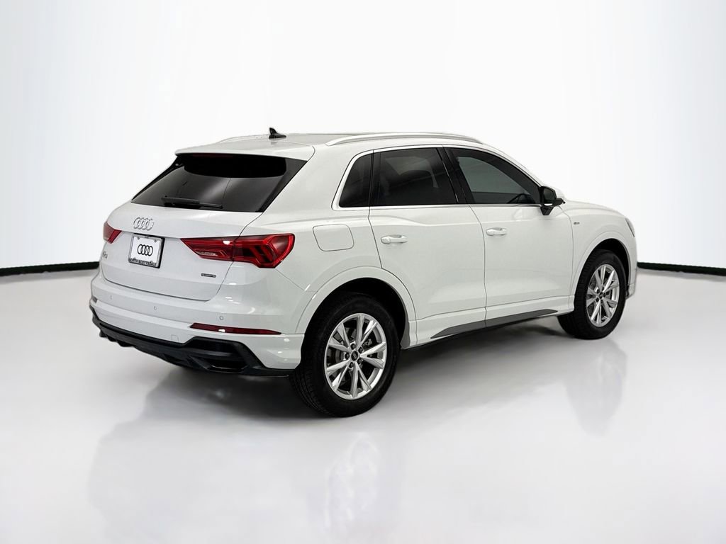 Certified 2025 Audi Q3 2.0T Premium image 5