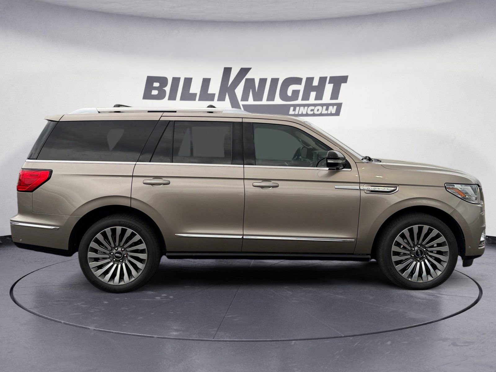 Used 2020 Lincoln Navigator Reserve w/ Luxury Package AWD/4WD image 6