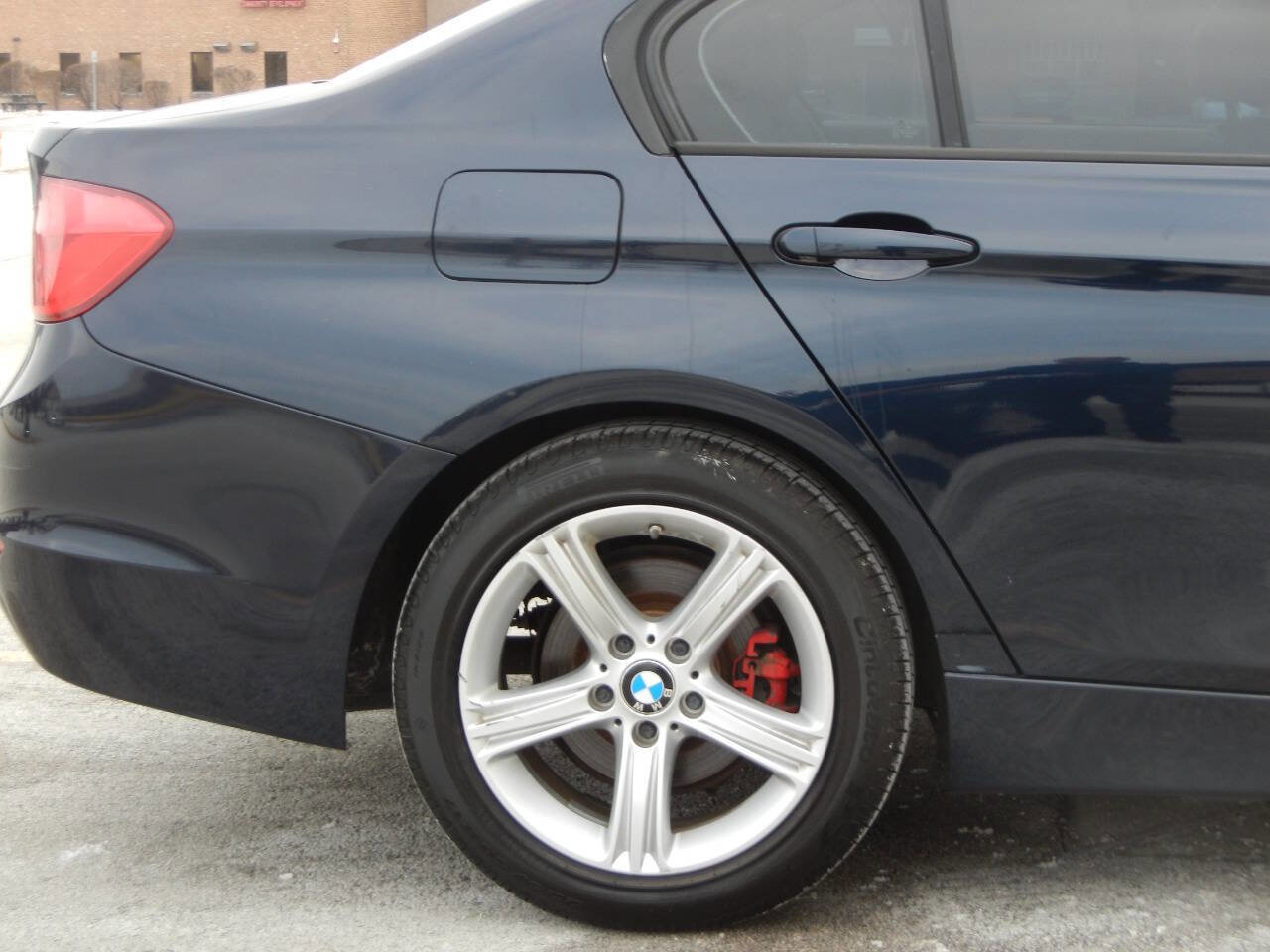 Used 2014 BMW 320i Sedan RWD image 21