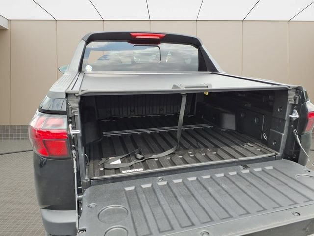 Used 2024 Hyundai Santa Cruz Night AWD/4WD image 11