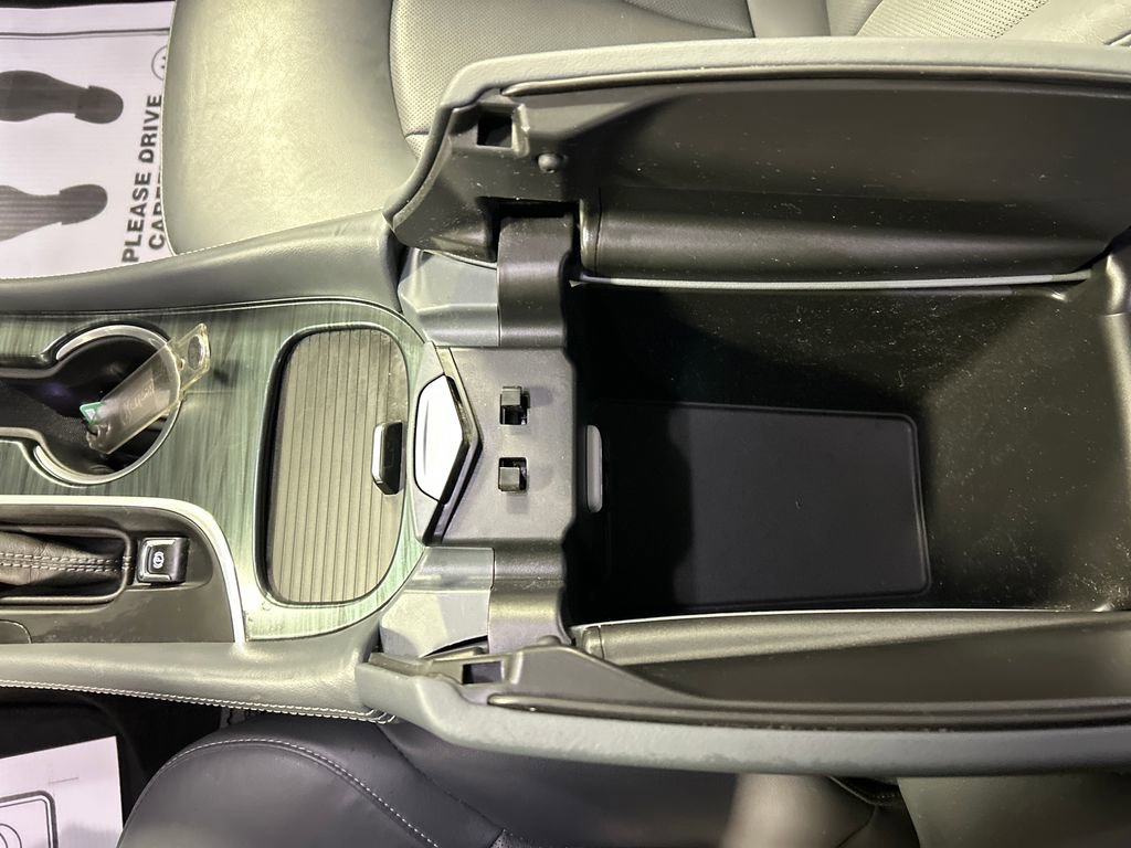 Used 2019 Buick Envision Essence image 21