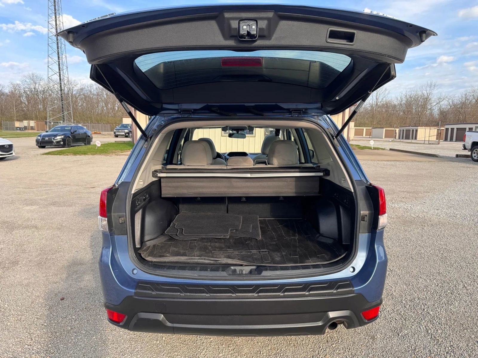 Used 2020 Subaru Forester Premium AWD/4WD image 23
