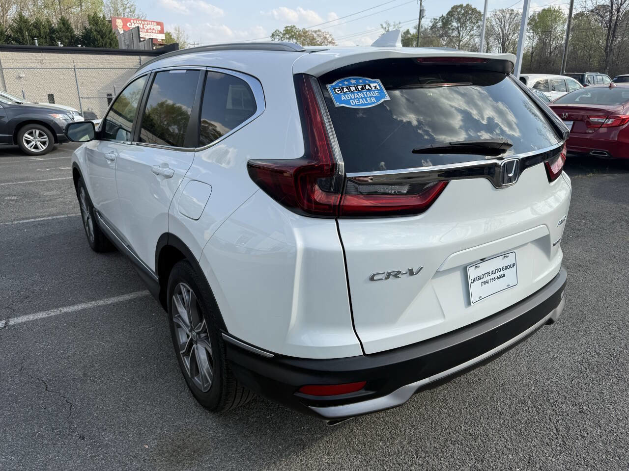 Used 2020 Honda CR-V Touring image 4