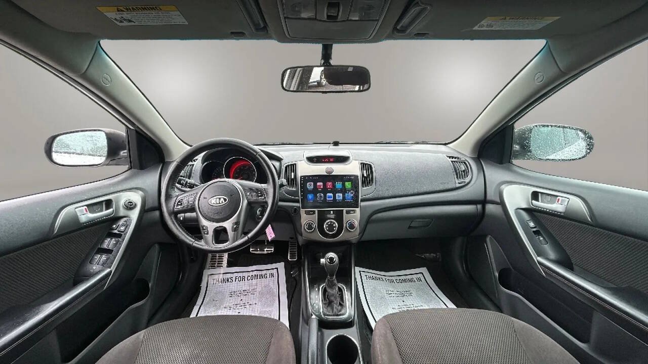 Used 2011 Kia Forte SX FWD image 11