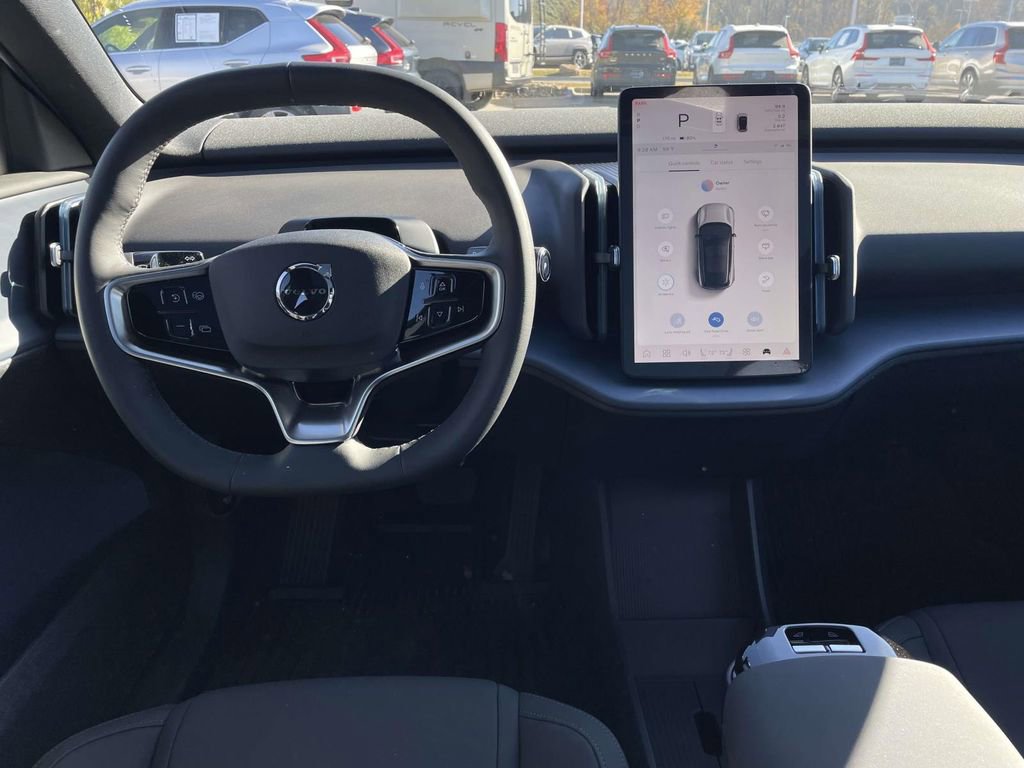 Certified 2025 Volvo EX30 Plus w/ Protection Package Premier image 4