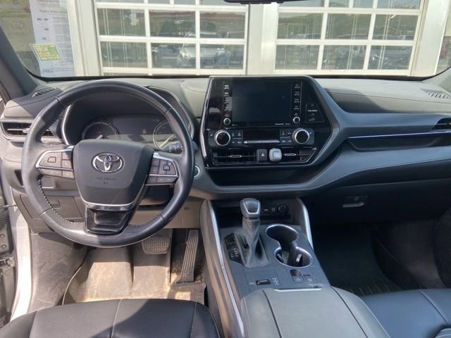 Used 2021 Toyota Highlander XSE image 14