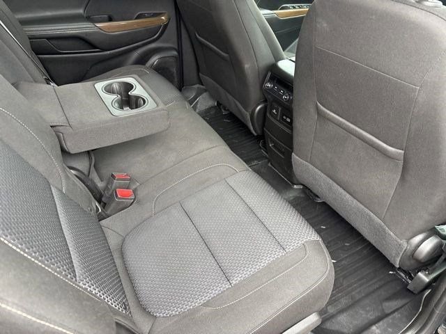 Used 2023 GMC Acadia SLE image 37