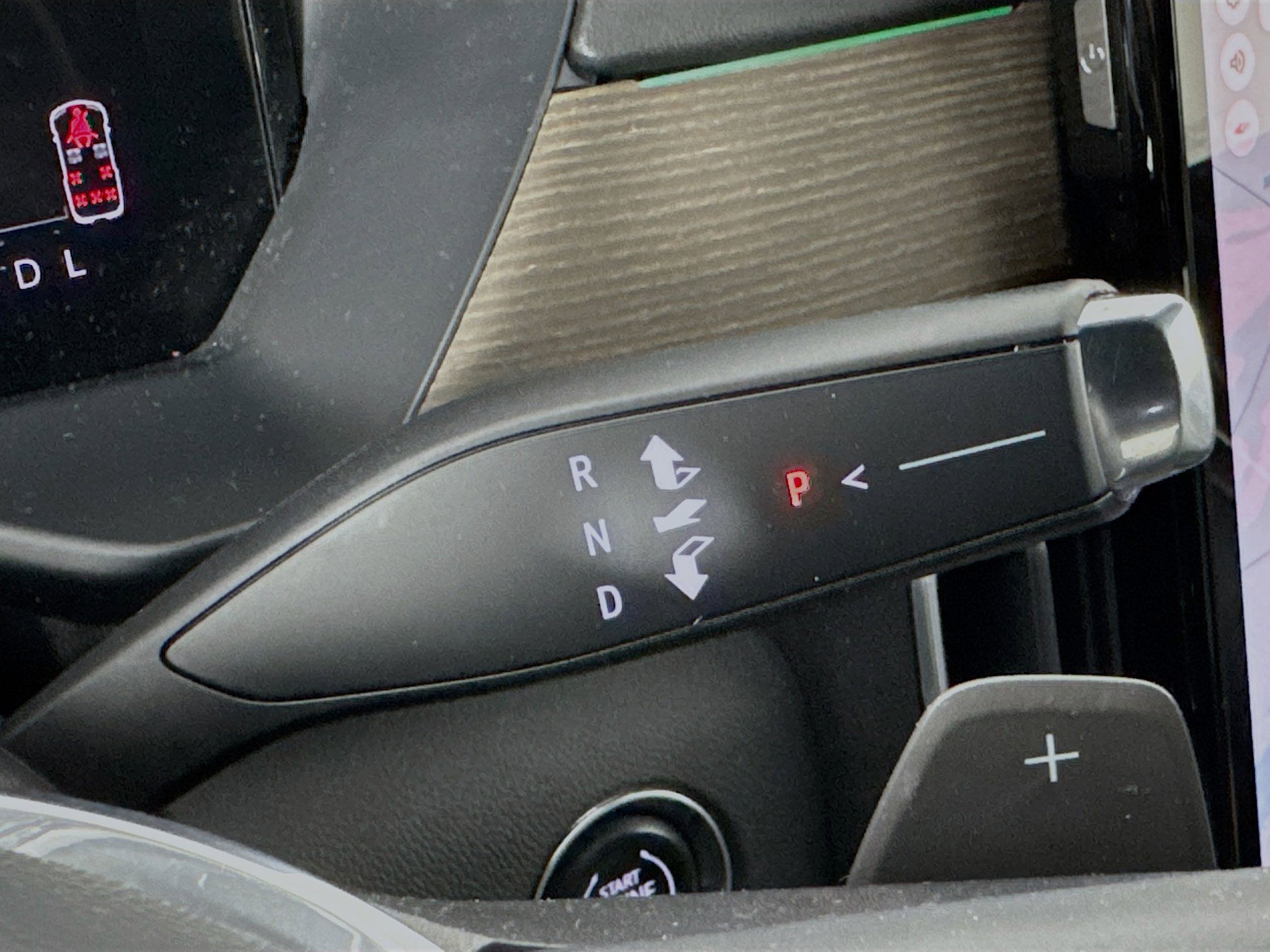 Used 2024 GMC Acadia Denali image 17