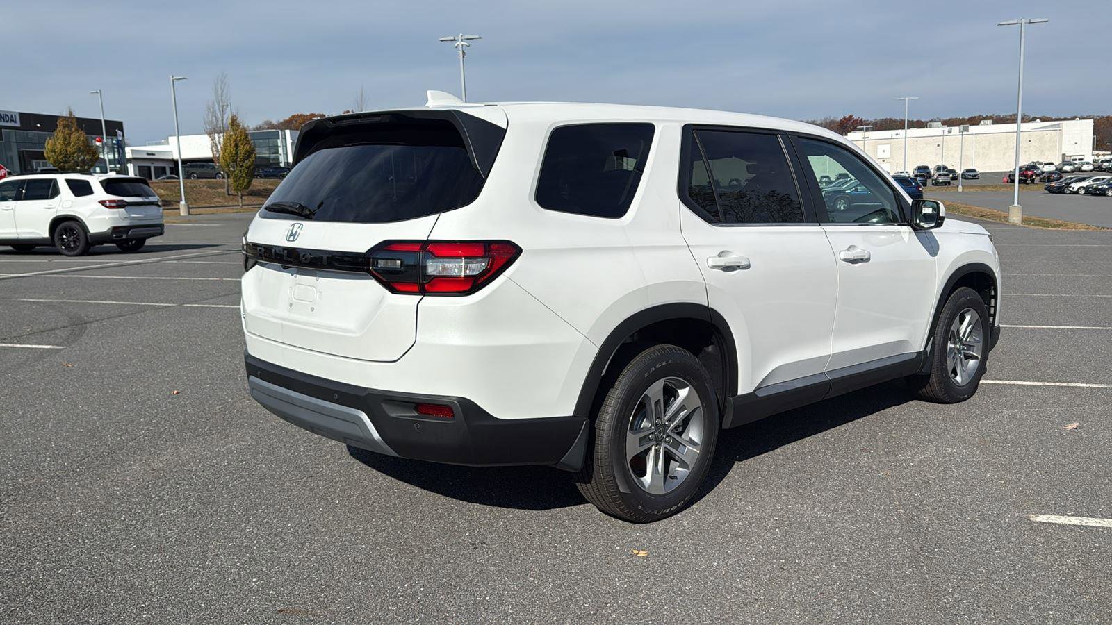New 2025 Honda Pilot EX-L image 7