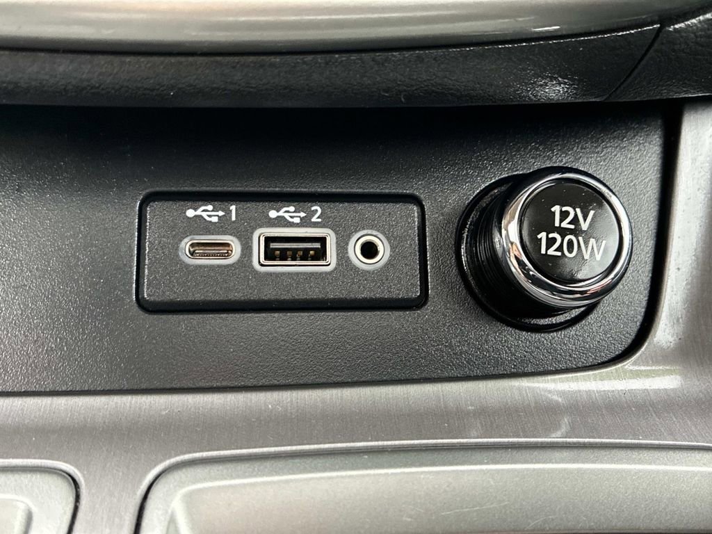 Used 2024 Nissan Murano SL image 32