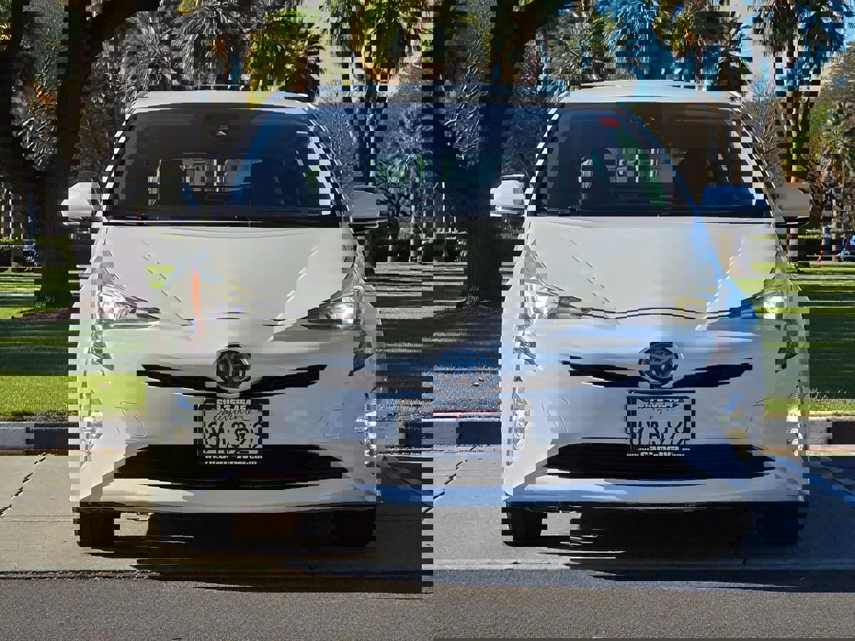 Used 2017 Toyota Prius Four Touring w/ Carpet Mat Package image 3