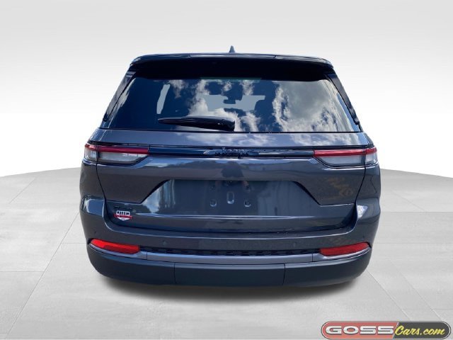 New 2026 Jeep Grand Cherokee Limited w/ Limited Altitude Package AWD/4WD image 4