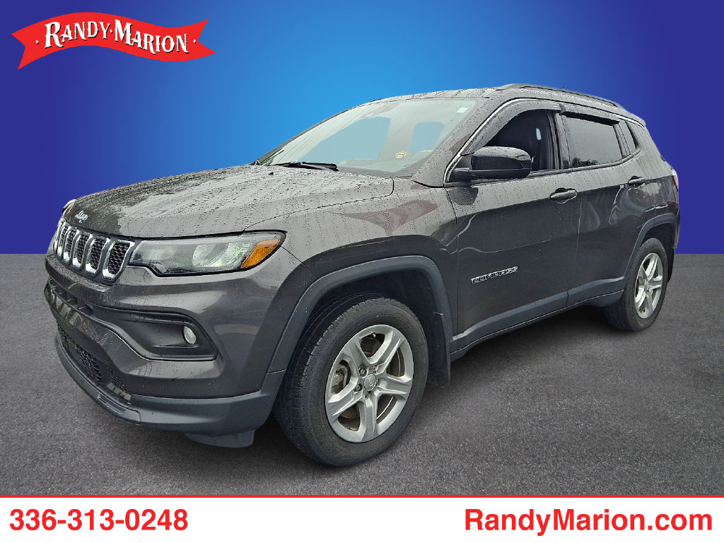 Used 2023 Jeep Compass Latitude AWD/4WD image 1