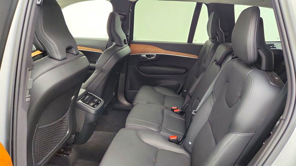 Used 2023 Volvo XC90 B6 Plus w/ Protection Package Premier AWD/4WD image 22