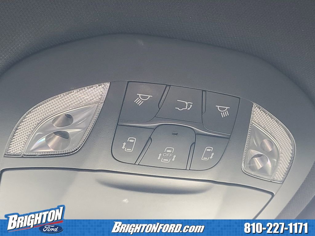 Used 2021 Chrysler Pacifica Touring-L w/ Uconnect Theater Family Group image 30