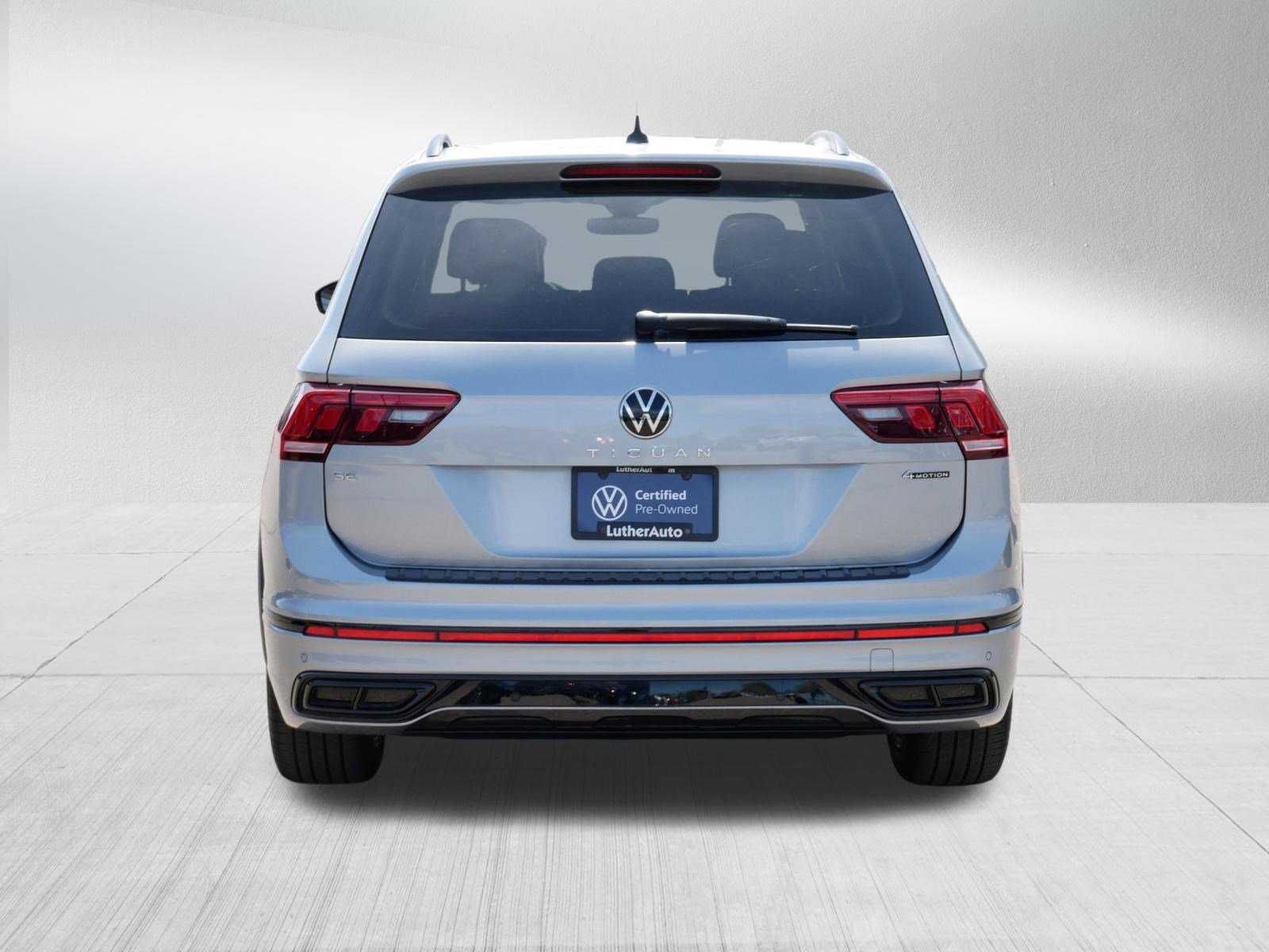 Certified 2023 Volkswagen Tiguan SE R-Line AWD/4WD image 6