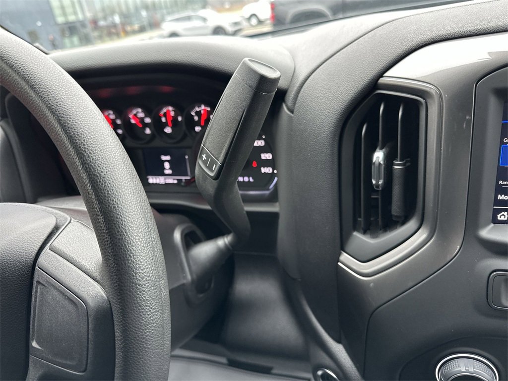 Used 2025 Chevrolet Silverado 1500 Custom image 19