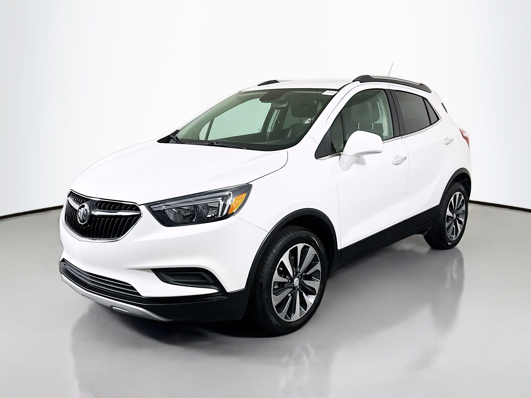 Used 2021 Buick Encore Preferred image 4