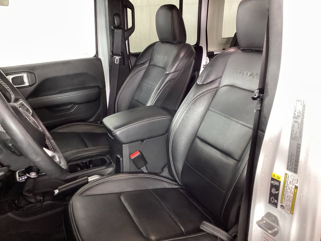 Used 2022 Jeep Wrangler Unlimited Sahara w/ Cold Weather Group image 14