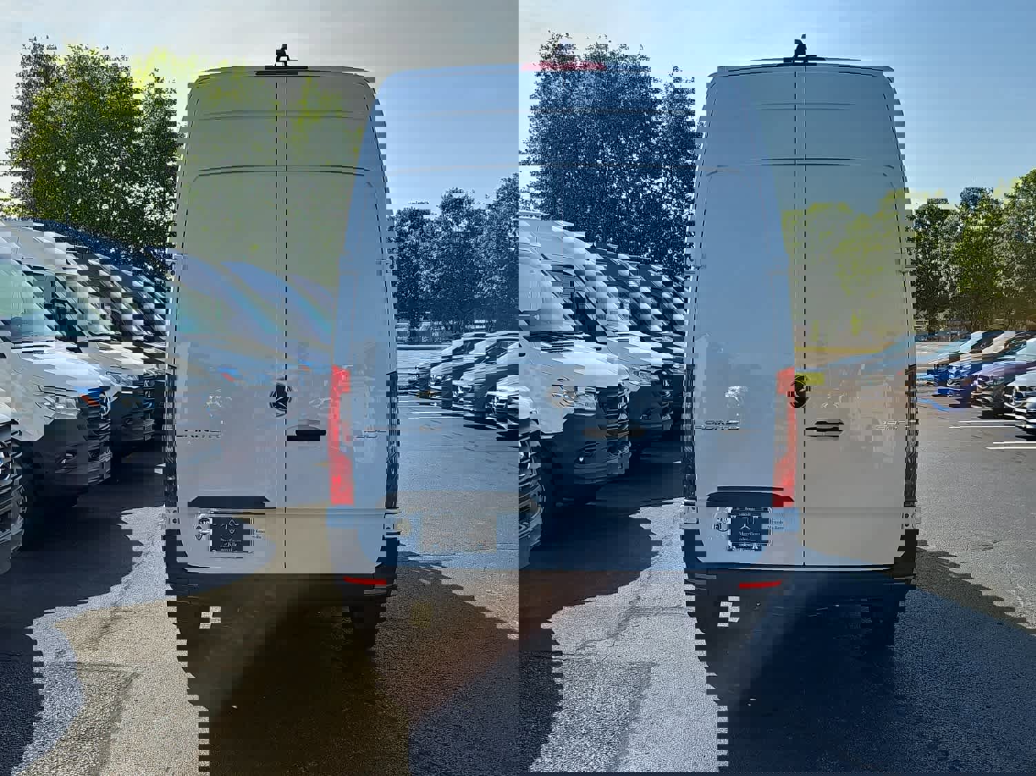 Used 2025 Mercedes-Benz Sprinter 2500 video 3