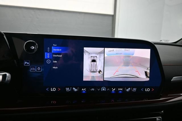 New 2026 Chevrolet Traverse RS w/ LPO, Floor Liner Package FWD image 19