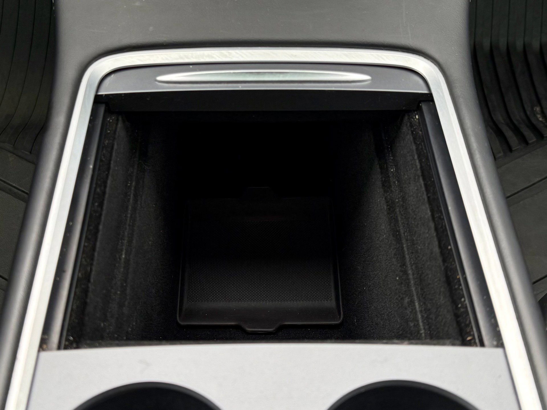 Used 2023 Tesla Model 3 Standard Range image 33