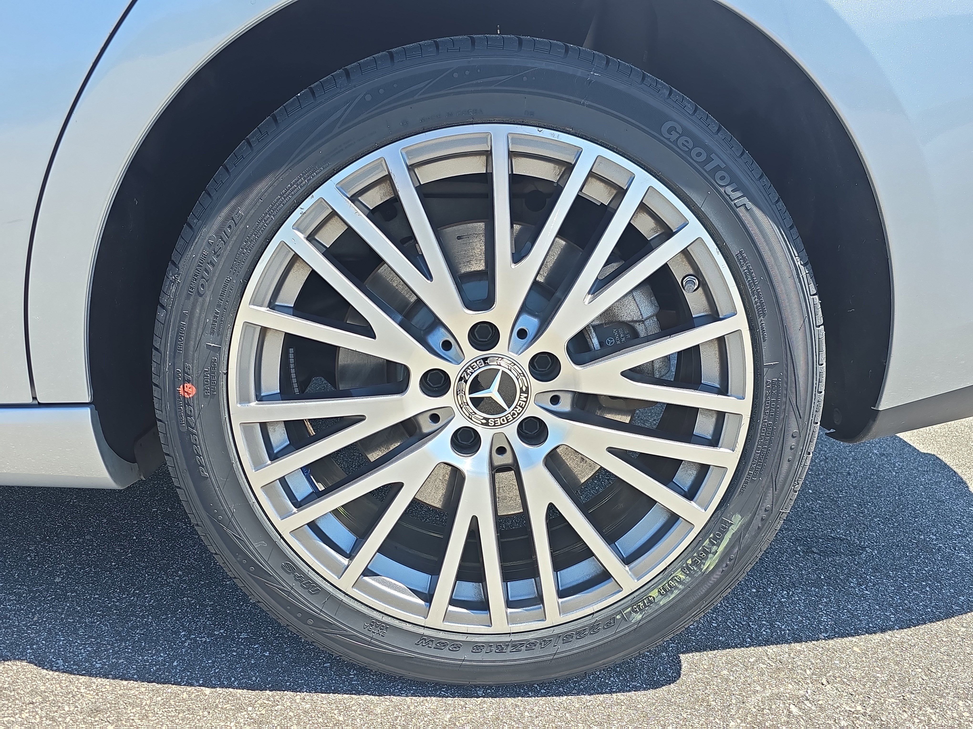 Used 2025 Mercedes-Benz CLA 250 4MATIC image 31