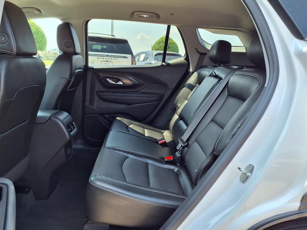 Used 2024 GMC Terrain SLT image 26