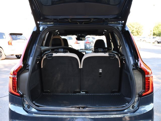 New 2026 Volvo XC90 B5 Plus image 30
