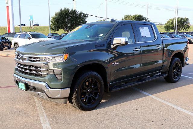 Used 2025 Chevrolet Silverado 1500 LTZ AWD/4WD image 6