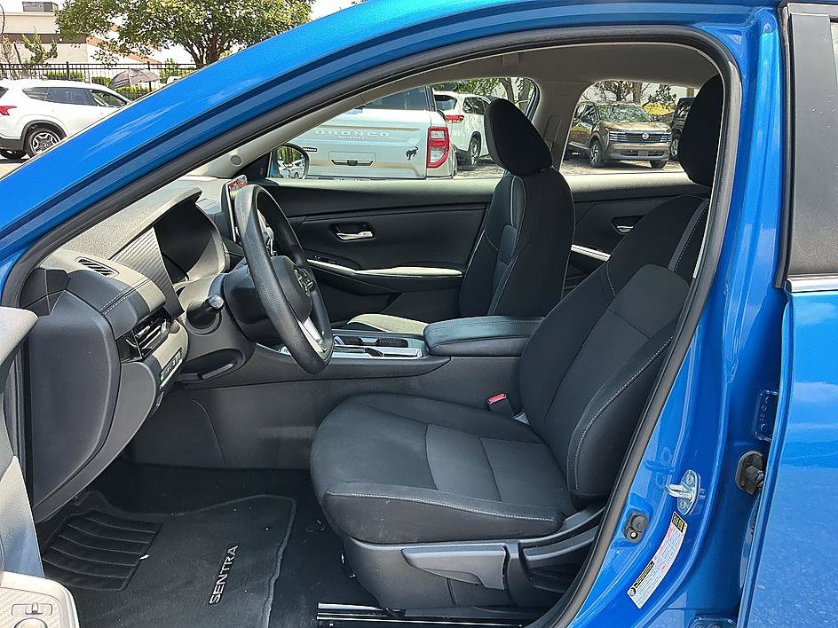 Certified 2023 Nissan Sentra SV FWD image 12