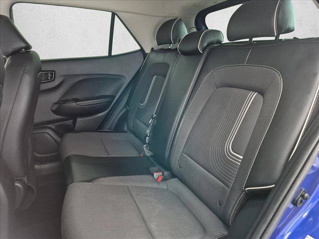 Certified 2022 Hyundai Venue Limited w/ Cargo Package FWD image 20