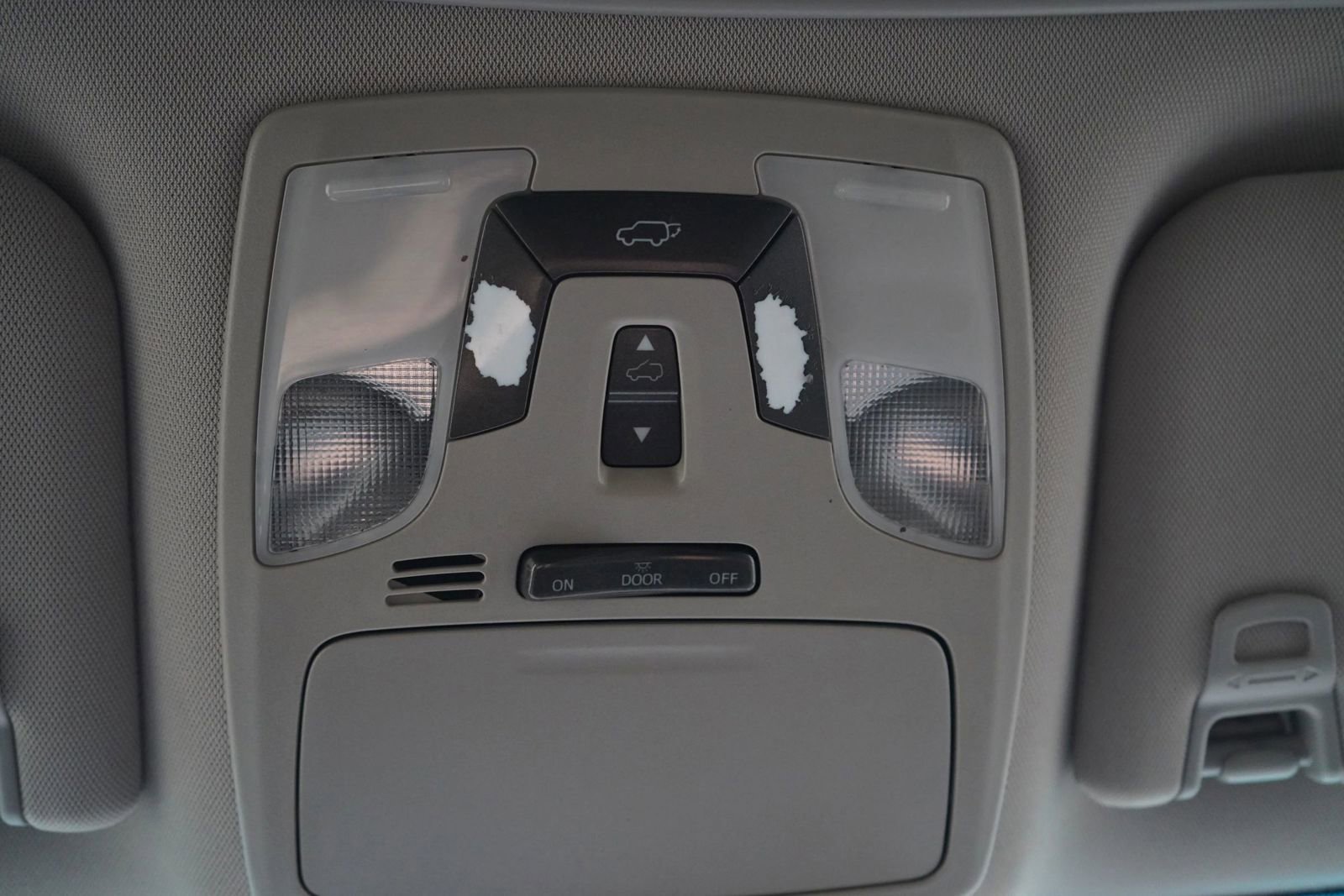 Used 2015 Toyota Sienna SE Premium image 15