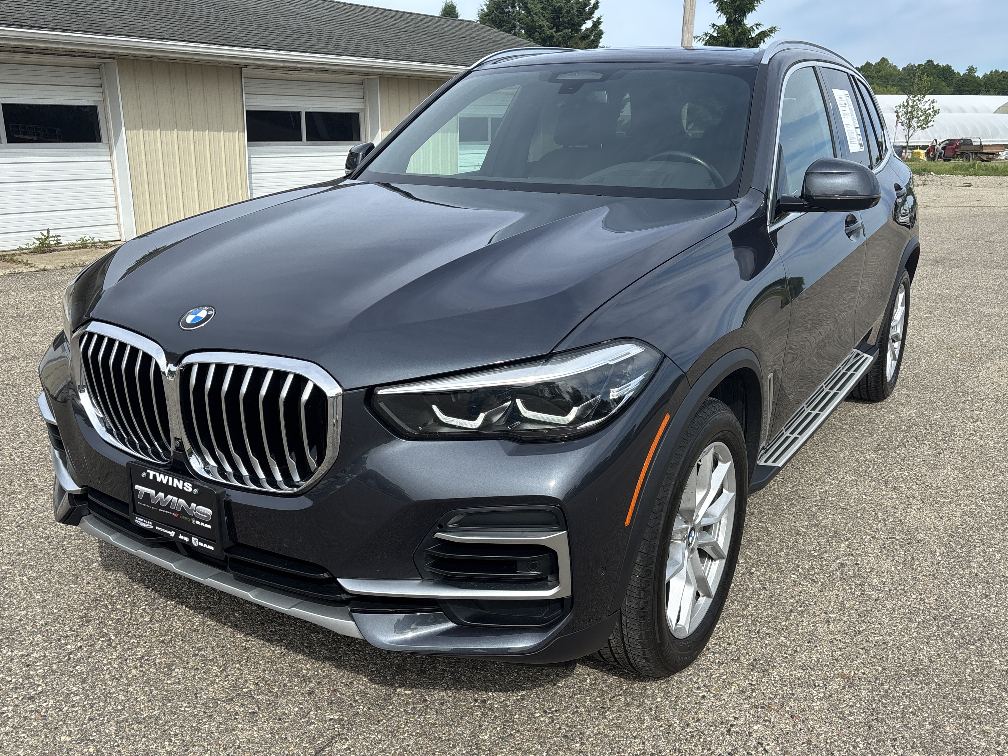 Used 2022 BMW X5 xDrive40i AWD/4WD image 12