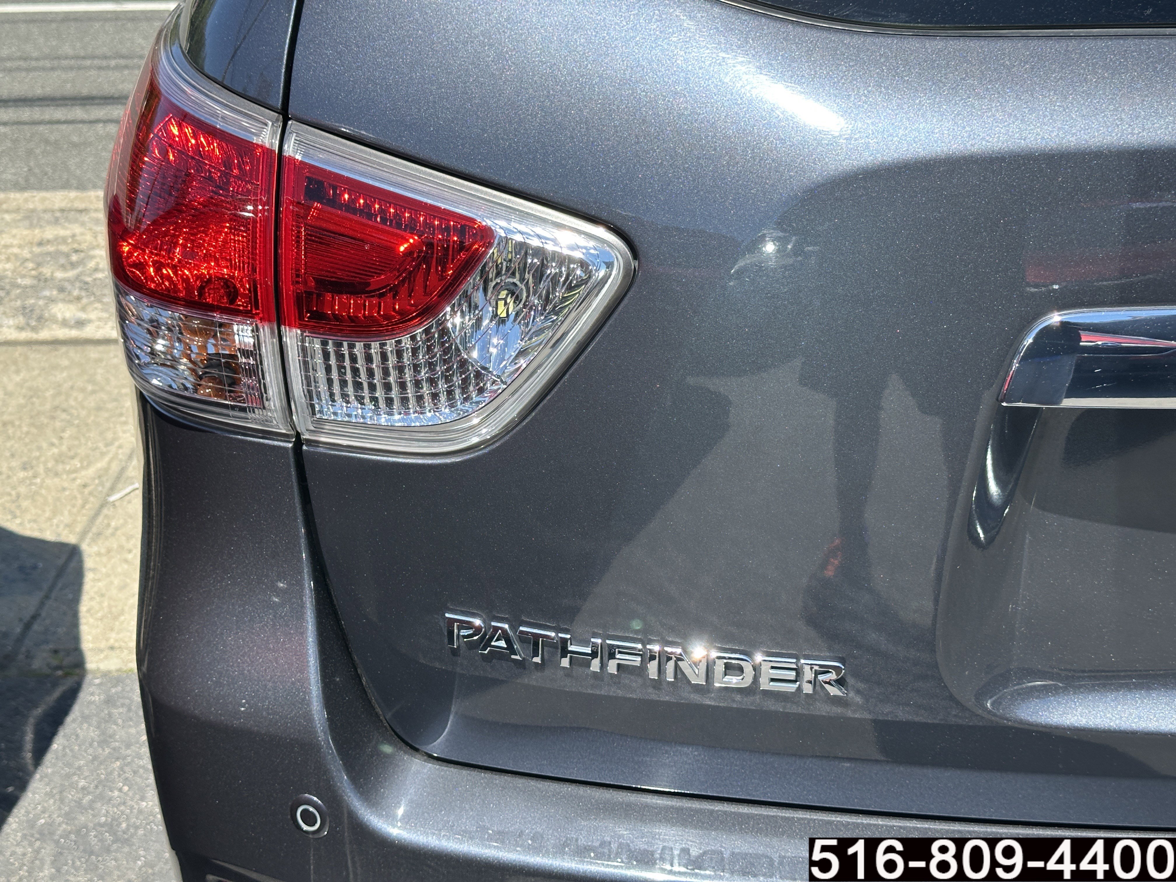 Used 2013 Nissan Pathfinder Platinum w/ Platinum Premium Pkg AWD/4WD image 38