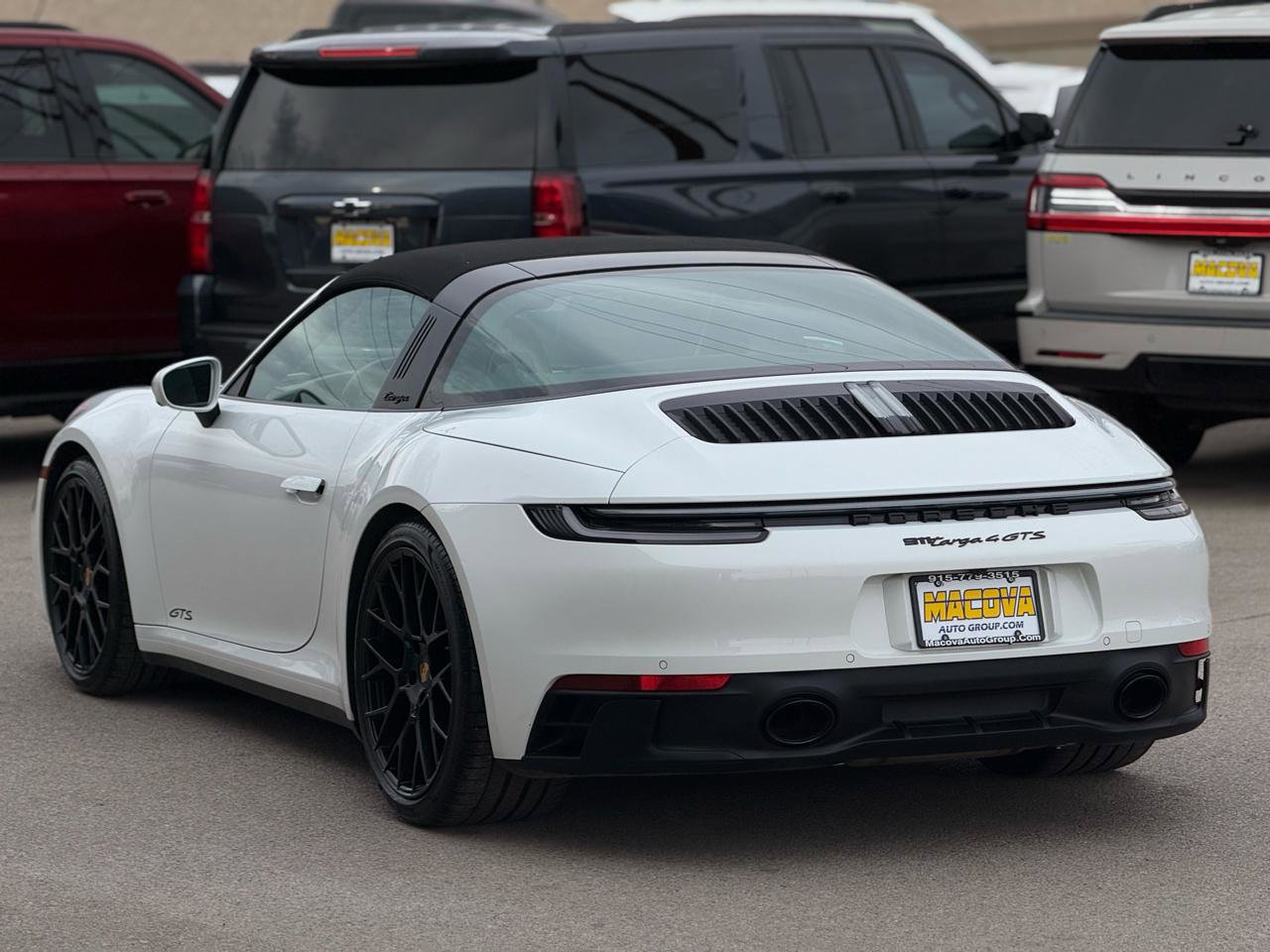 Used 2024 Porsche 911 image 5