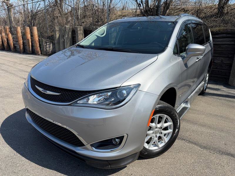 Used 2020 Chrysler Pacifica Touring-L