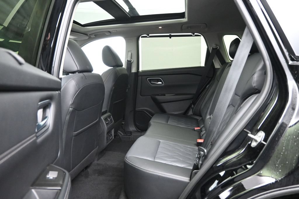 Used 2026 Nissan Rogue Platinum w/ Platinum Premium Package AWD/4WD image 26