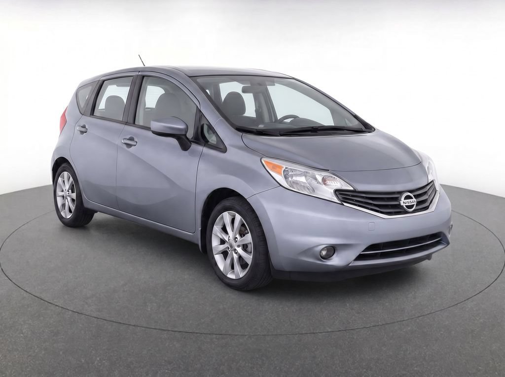 Used 2015 Nissan Versa Note w/ SL Tech Package FWD image 2