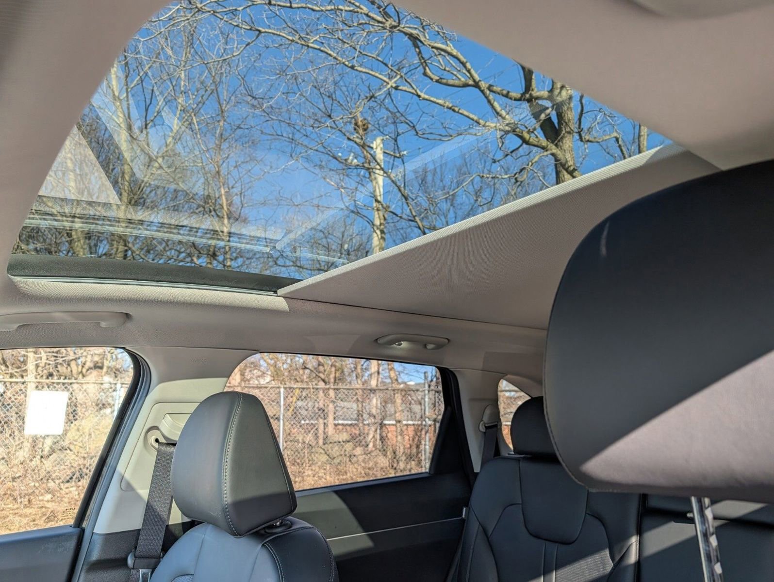 Used 2025 Kia Sorento S w/ Panoramic Sunroof Package image 18