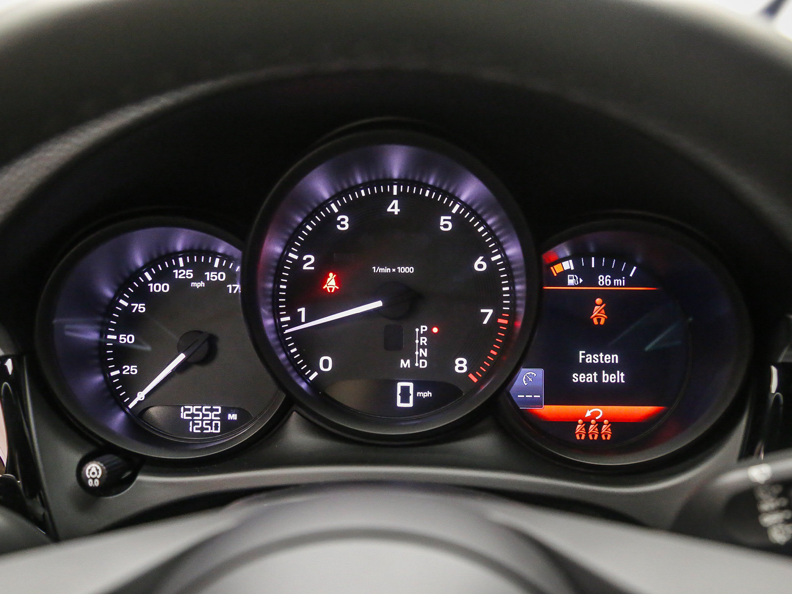 Certified 2023 Porsche Macan AWD/4WD image 27