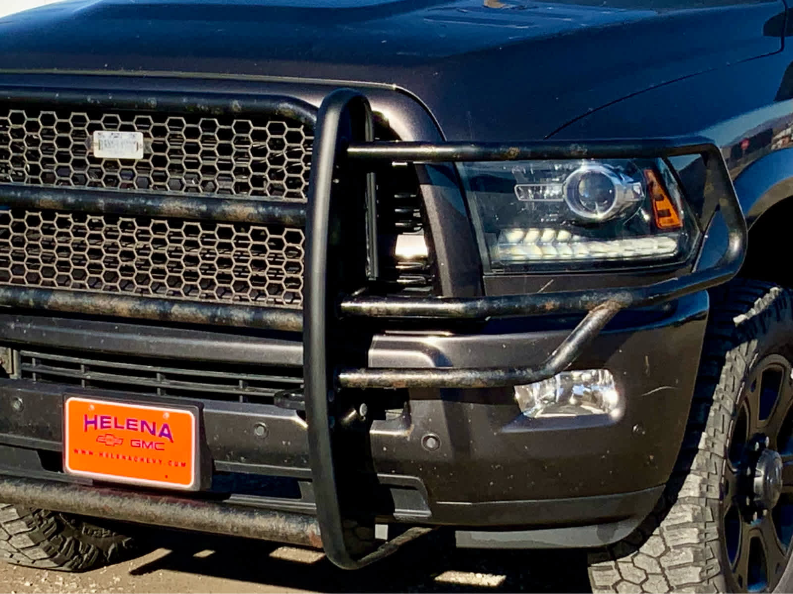 Used 2018 RAM 2500 Laramie w/ Sport Appearance Group image 13