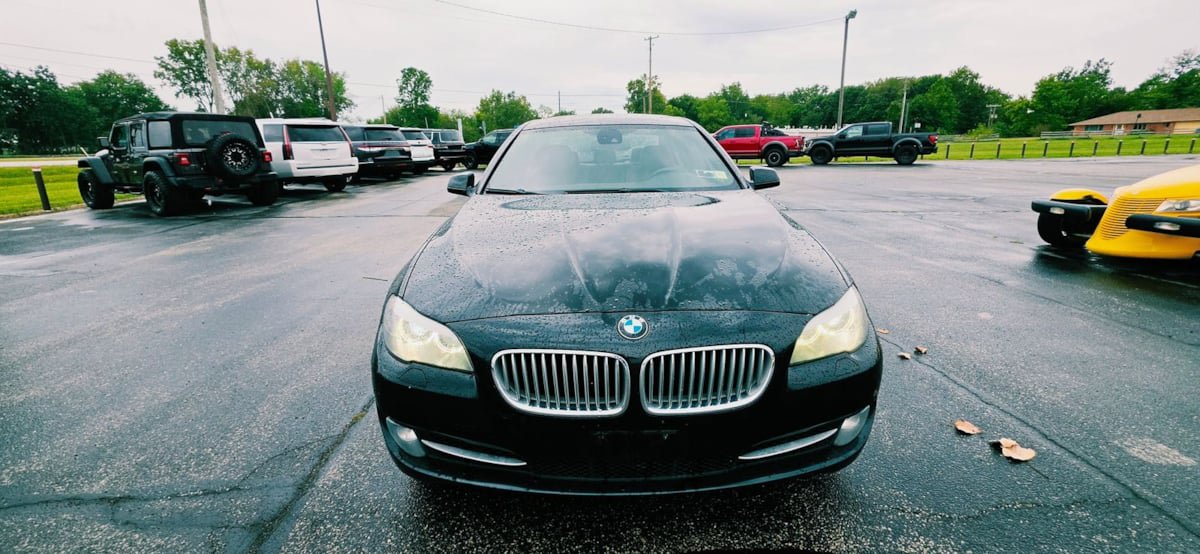 Used 2012 BMW 550i xDrive Sedan AWD/4WD image 8